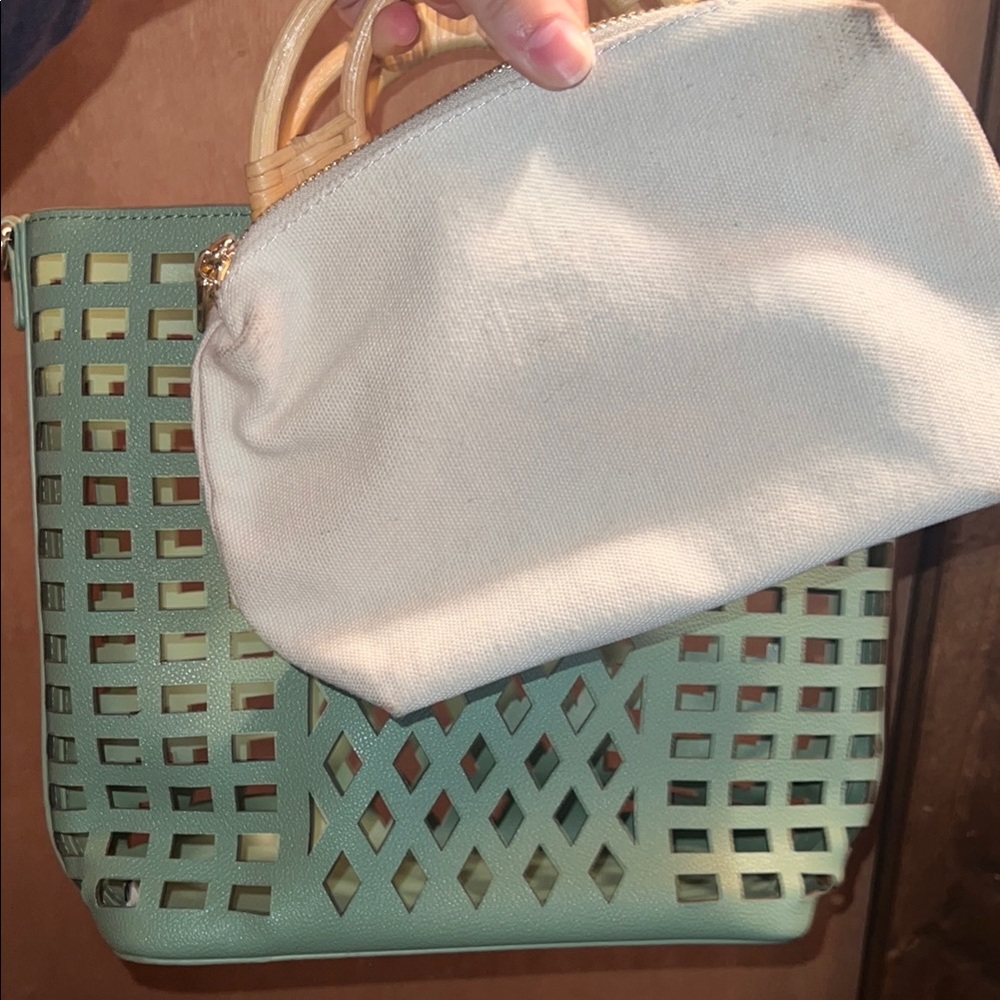Green Woven Handle Tote Bag - Picture 2 of 3